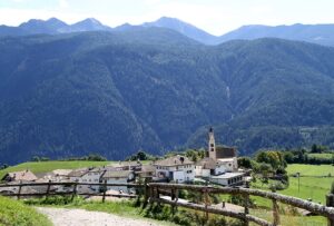 Altrei - Blick beim Ru00fcckweg von der Krabes-Alm — Anterivo