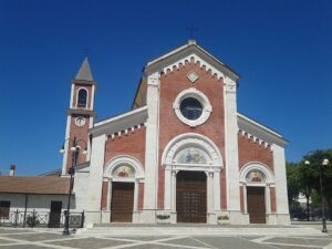 960px-Chiesa_di_Santa_Felicita_di_Collarmele-300x225.jpg