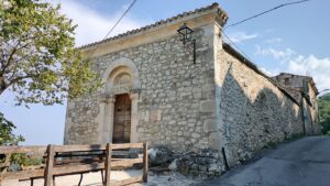 Corvara - Chiesa di Santa Maria di Costantinopoli — Corvara