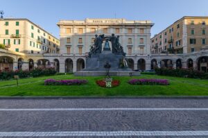 Monumento ai caduti di Luigi Venzano
