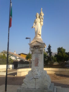 Italia turrita a Collarmele — Collarmele