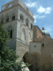 Gangi (PA), Torre civica e cupola della chiesa madre. — Gangi
