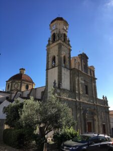 Facciata della Parrocchiale Nostra Signora delle Grazie di Sanluri - Ripresa da nord
