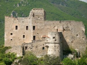 Castelvecchio di Rocca Barbena
