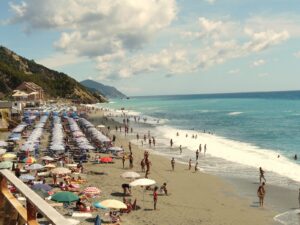 Deiva Marina — Spiaggia di Deiva Marina, Liguria, Italia