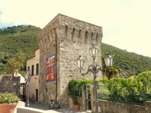 Deiva Marina — Torre di Deiva Marina, Liguria, Italia