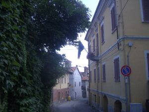1920px-Barone_Canavese_Municipio-300x225.jpg