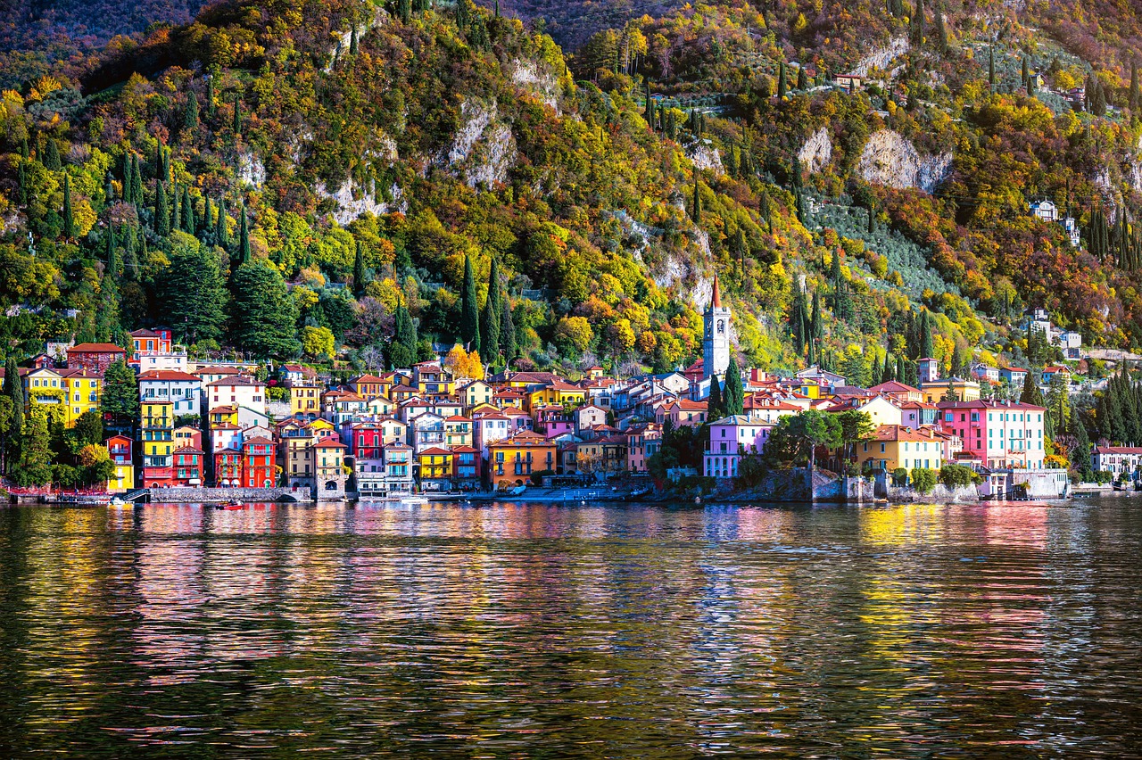 Borghi di Lago italiani, paesaggio — Villages Italy