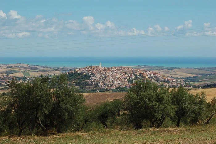 Weekend in Montenero di Bisaccia: A 2-Day Itinerary Through Nearby Villages and Coastal Beaches
